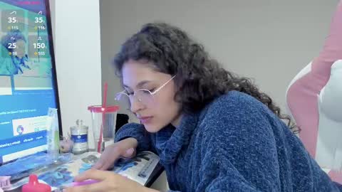 Snapshot of iam_nikki chatting on 03.11.25 On instagram Imm NikkiHelp me reach 100 likes online show from 03.11.25