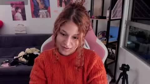 Snapshot of iam_nikki chatting on 07.11.26 On instagram Imm NikkiHelp me reach 100 likes online show from 07.11.26
