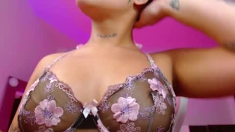 Snapshot of iam_salomex chatting on 11.13.25 Salo online show from 11.13.25