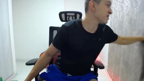 iam_yourbabyprincess_xd online show from 12.06.24