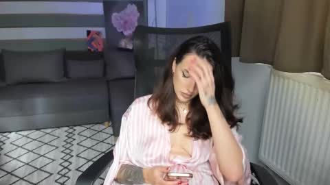 Snapshot of iamababygal chatting on 10.18.25 Baby Gal online show from 10.18.25