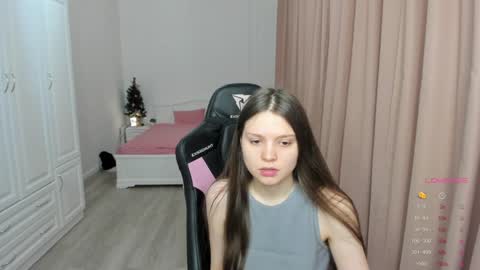 Cassie  STREAMS HERE EVERYDAY online show from 01.03.25