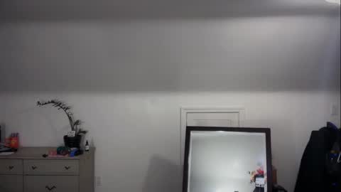 Crystal online show from 11.30.25