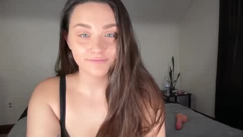 Snapshot of iamcrystalann chatting on 02.08.26 Crystal online show from 02.08.26