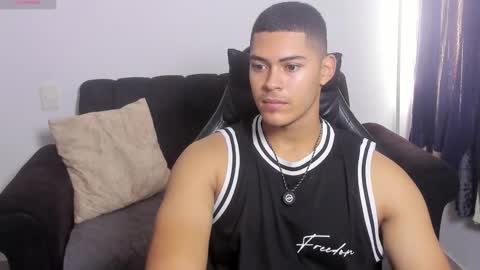 Dylan  independent model  online show from 03.29.26