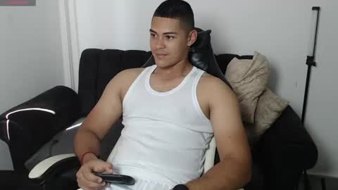 Snapshot of iamdylan777 chatting on 06.18.26 Dylan independent model online show from 06.18.26