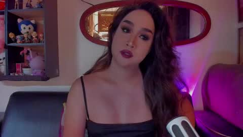 Snapshot of iamjazzmine chatting on 10.18.25 Miss Jazzmine online show from 10.18.25