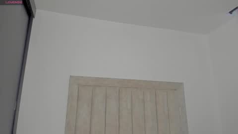 Snapshot of iamjulian_ chatting on 09.28.25 Juliiiiian online show from 09.28.25