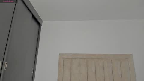 Snapshot of iamjulian_ chatting on 10.29.25 Juliiiiian online show from 10.29.25