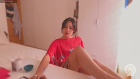 Snapshot of iamjulietaaa chatting on 06.10.26 Julieta online show from 06.10.26