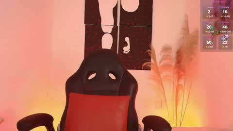 IM LOLA  online show from 10.06.25