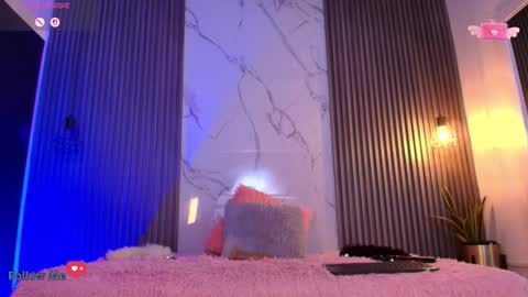 V I C T O R I A online show from 10.25.25