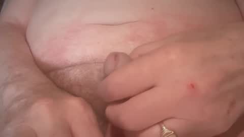 Snapshot of ian53a chatting on 05.25.26 ian53a - mature UK man for same online show from 05.25.26