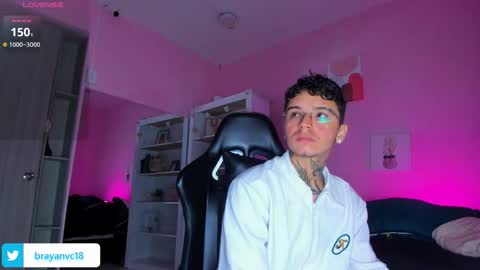 IAN CASTILLO online show from 10.08.25