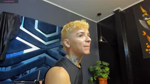 IAN CASTILLO online show from 01.19.26