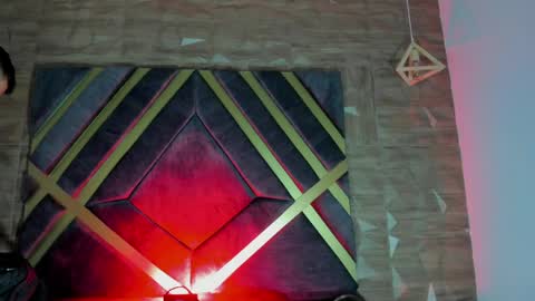 IAN CASTILLO online show from 04.21.26