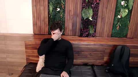 Ian Davis online show from 10.04.25