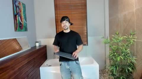 Ian Davis online show from 10.06.25