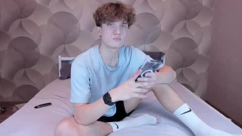 Ian Flor online show from 01.11.26