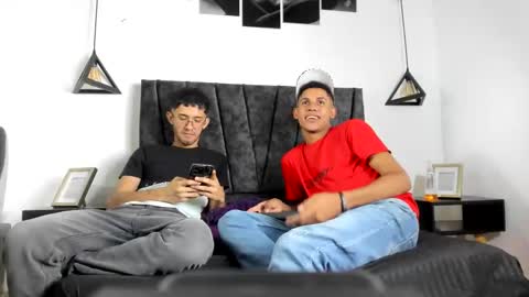 Snapshot of ian_thompsoncut chatting on 11.04.25 Ian Thompson online show from 11.04.25