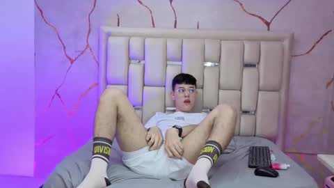 Ian  online show from 03.10.26