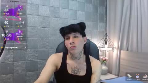 ian online show from 10.17.25