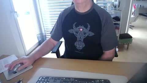 iandy12 online show from 10.08.25