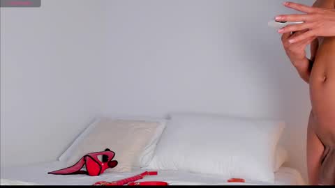 Snapshot of ianmachado777 chatting on 02.12.25 Ian Machado online show from 02.12.25