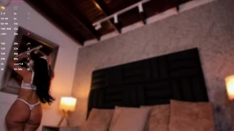 I A R A   online show from 10.18.25