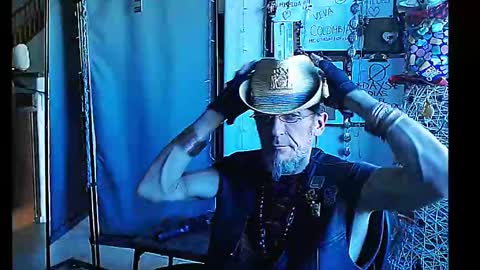 Snapshot of ibpms247 chatting on 12.30.24 PMS online show from 12.30.24