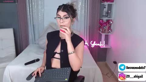 ice_y_abigail online show from 02.17.25