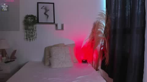 ice_y_abigail online show from 10.04.25