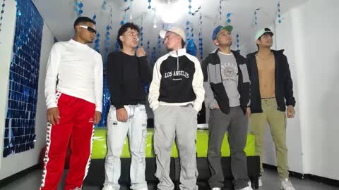 THOMAS AND DAMIAND online show from 02.15.25