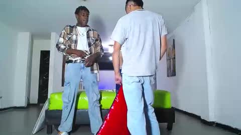 THOMAS AND DAMIAND online show from 10.01.25