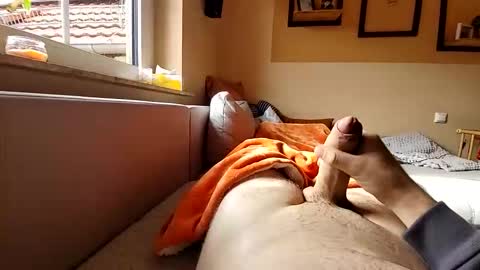 ichbinnotgeil00719971 online show from 10.19.25