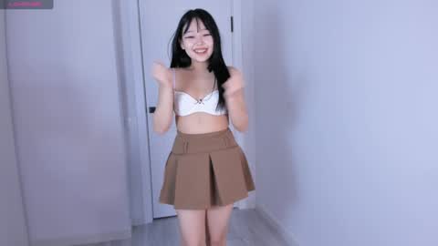 Snapshot of ichigo_o chatting on 01.06.25 Hitomi online show from 01.06.25