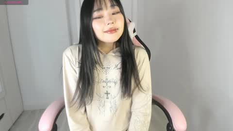 Snapshot of ichigo_o chatting on 01.30.25 Hitomi online show from 01.30.25