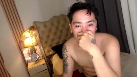 Snapshot of iconic_vince chatting on 03.12.25 iconic_vince online show from 03.12.25