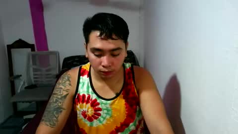 Snapshot of iconic_vince chatting on 09.09.25 iconic_vince online show from 09.09.25