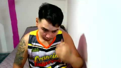 Snapshot of iconic_vince chatting on 09.14.25 iconic_vince online show from 09.14.25