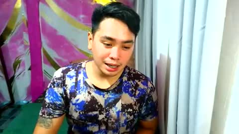 Snapshot of iconic_vince chatting on 09.28.25 iconic_vince online show from 09.28.25