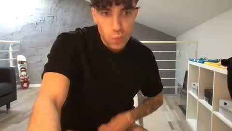 Snapshot of icyninesix chatting on 01.17.25 icyninesix online show from 01.17.25