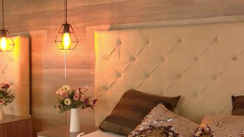 Snapshot of idamack chatting on 09.15.25 Ida Mask online show from 09.15.25