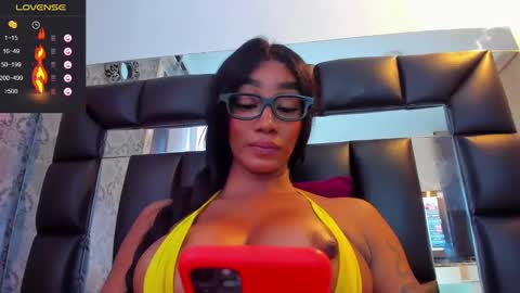 Idara Smith online show from 03.02.25