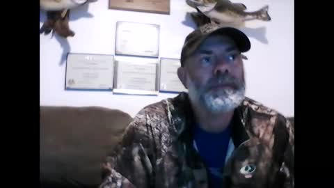 idkwhyidothis348732 online show from 12.09.24