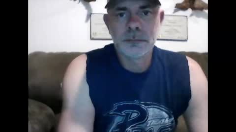 idkwhyidothis348732 online show from 12.18.24