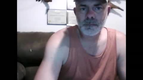 idkwhyidothis348732 online show from 12.27.24