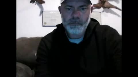 idkwhyidothis348732 online show from 01.07.25