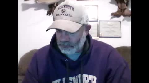 idkwhyidothis348732 online show from 01.15.25