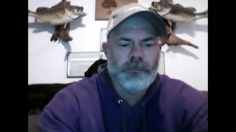 idkwhyidothis348732 online show from 01.23.25